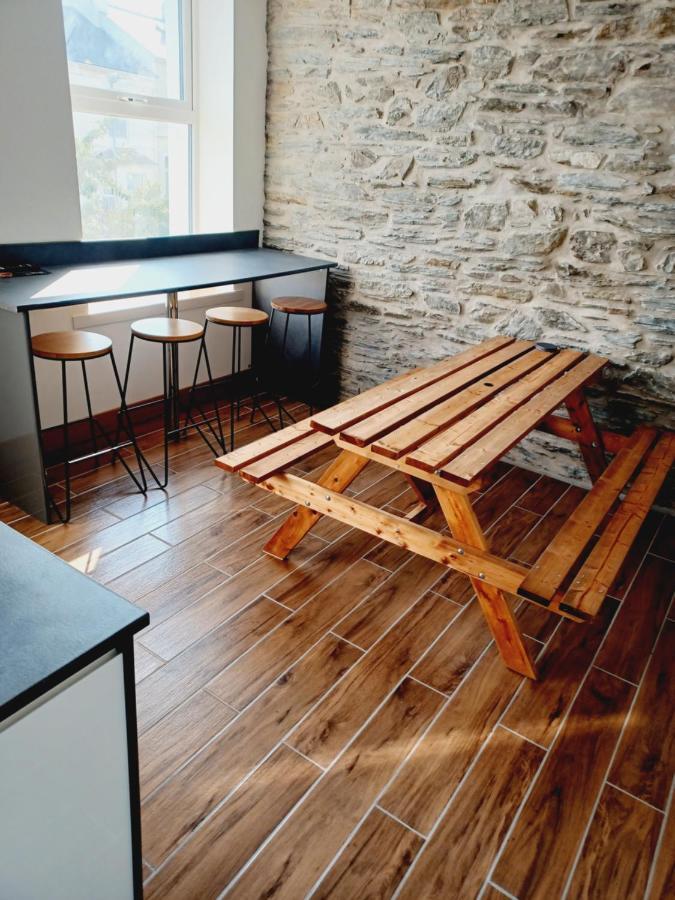 Voyage Hostel - Ensuite Family Rooms With Shared Kitchen Douglas Exteriér fotografie